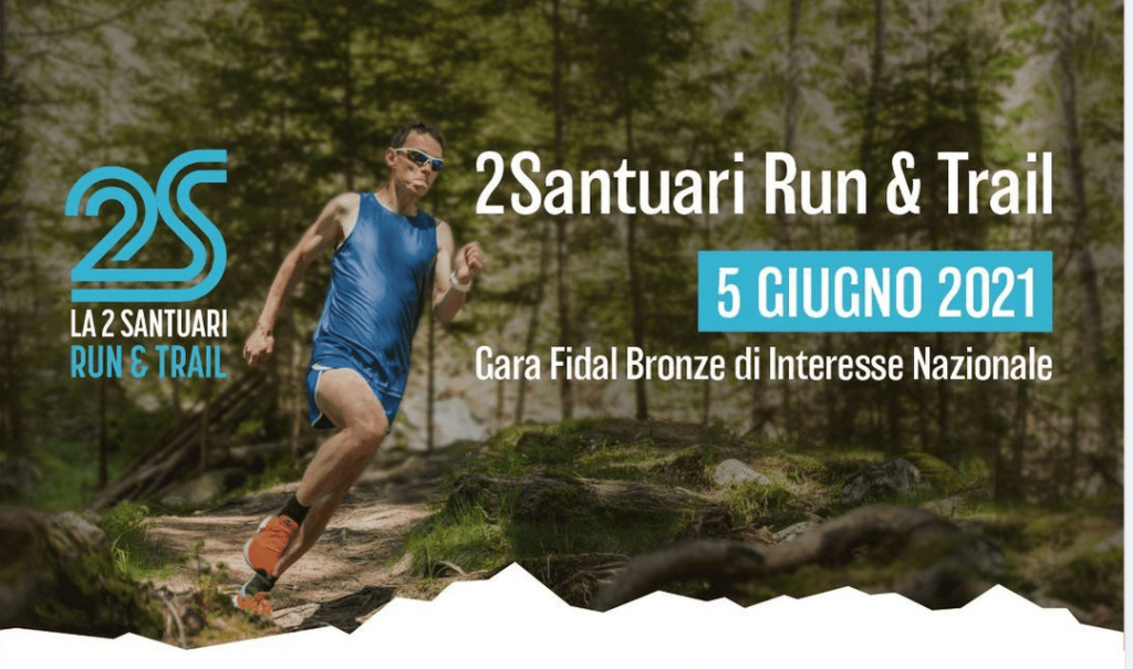 Un corridore in attrezzatura sportiva blu corre su un sentiero con alberi sullo sfondo. Il testo recita: "Trail Biellese 2 Santuari Run & Trail, 5 Giugno 2021.